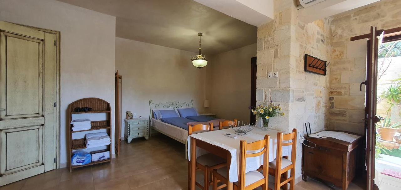 Aelia Appartement Kamilari Buitenkant foto